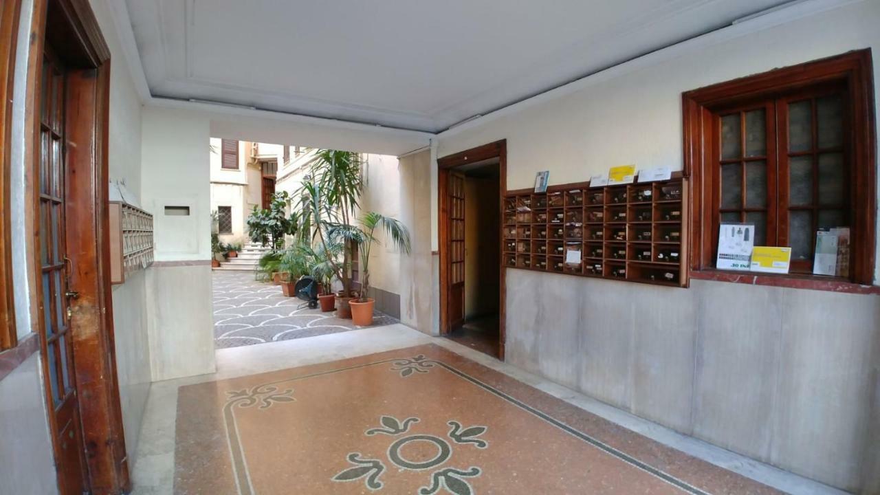 Angoletto Di Trastevere Rom Exteriör bild