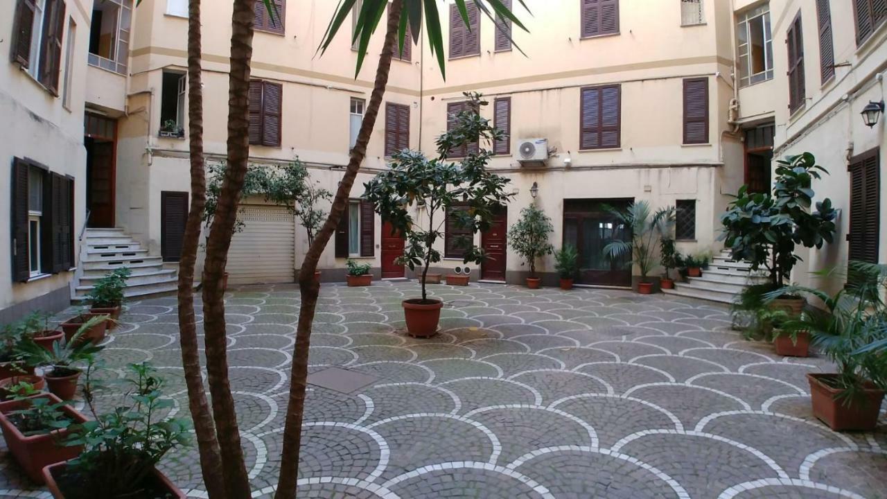 Angoletto Di Trastevere Rom Exteriör bild